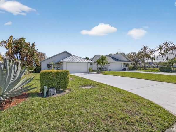 7198 SE Quincy Terrace, Hobe Sound, FL 33455