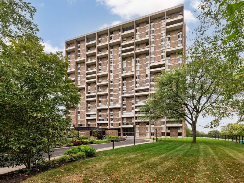 1000 Urlin Avenue, Unit 1607, Columbus, OH 43212 Photo 2