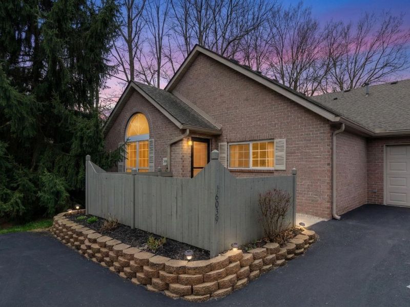 6069 Blendon Chase Drive , Unit 17, Westerville, OH 43081 Photo 1