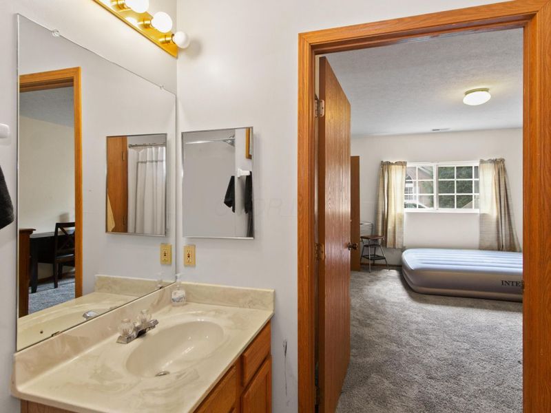 6069 Blendon Chase Drive , Unit 17, Westerville, OH 43081 Photo 18