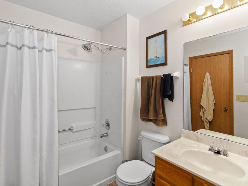 6069 Blendon Chase Drive , Unit 17, Westerville, OH 43081 Photo 19