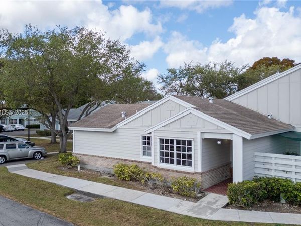 13753 SW 149th Cir Ln , Unit 3-44, Miami, FL 33186