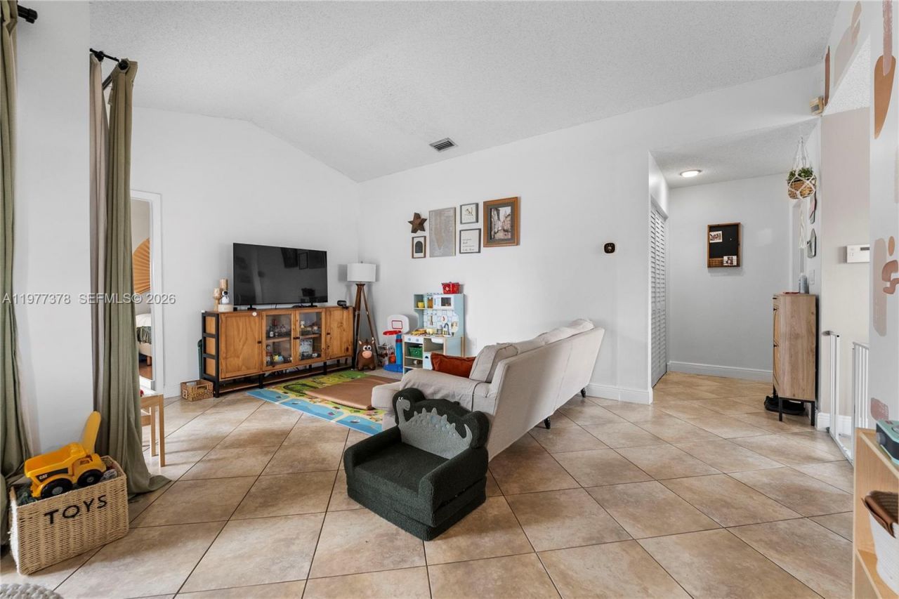 13753 SW 149th Cir Ln , Unit 3-44, Miami, FL 33186 Photo