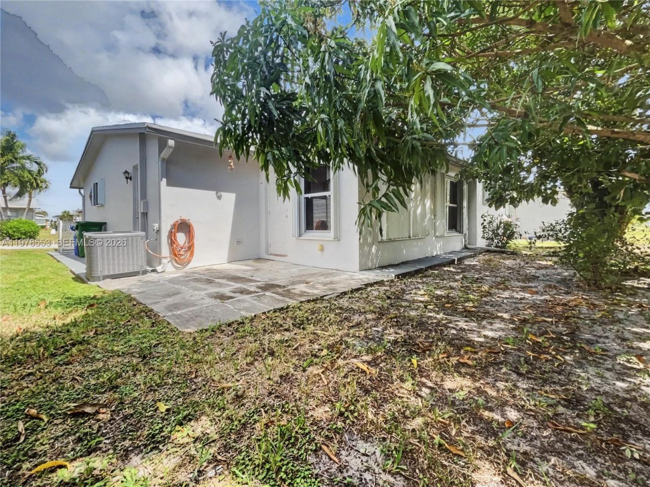 6960 NW 11th Ct, Margate, FL 33063 Photo
