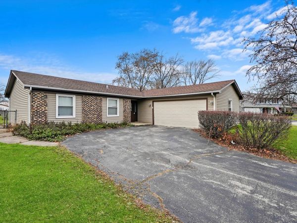 8218 N Carrolton Court , Hanover Park, IL 60133