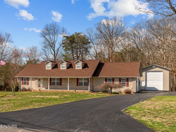 426 Sunset Ridge Drive, Crossville, TN 38571