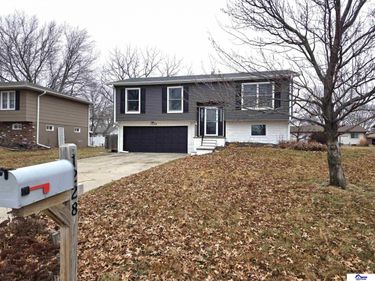 1228 N Maine Avenue, York, NE 68467