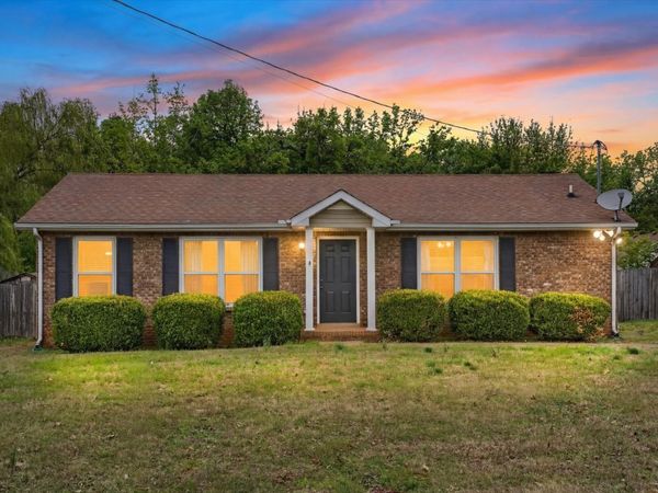 1485 Sunshine Dr, Clarksville, TN 37042