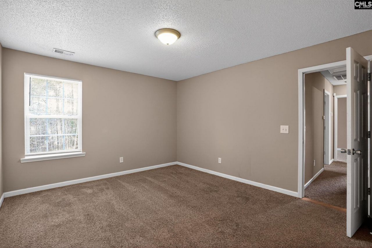 302 Blythe Creek Drive Photo 14