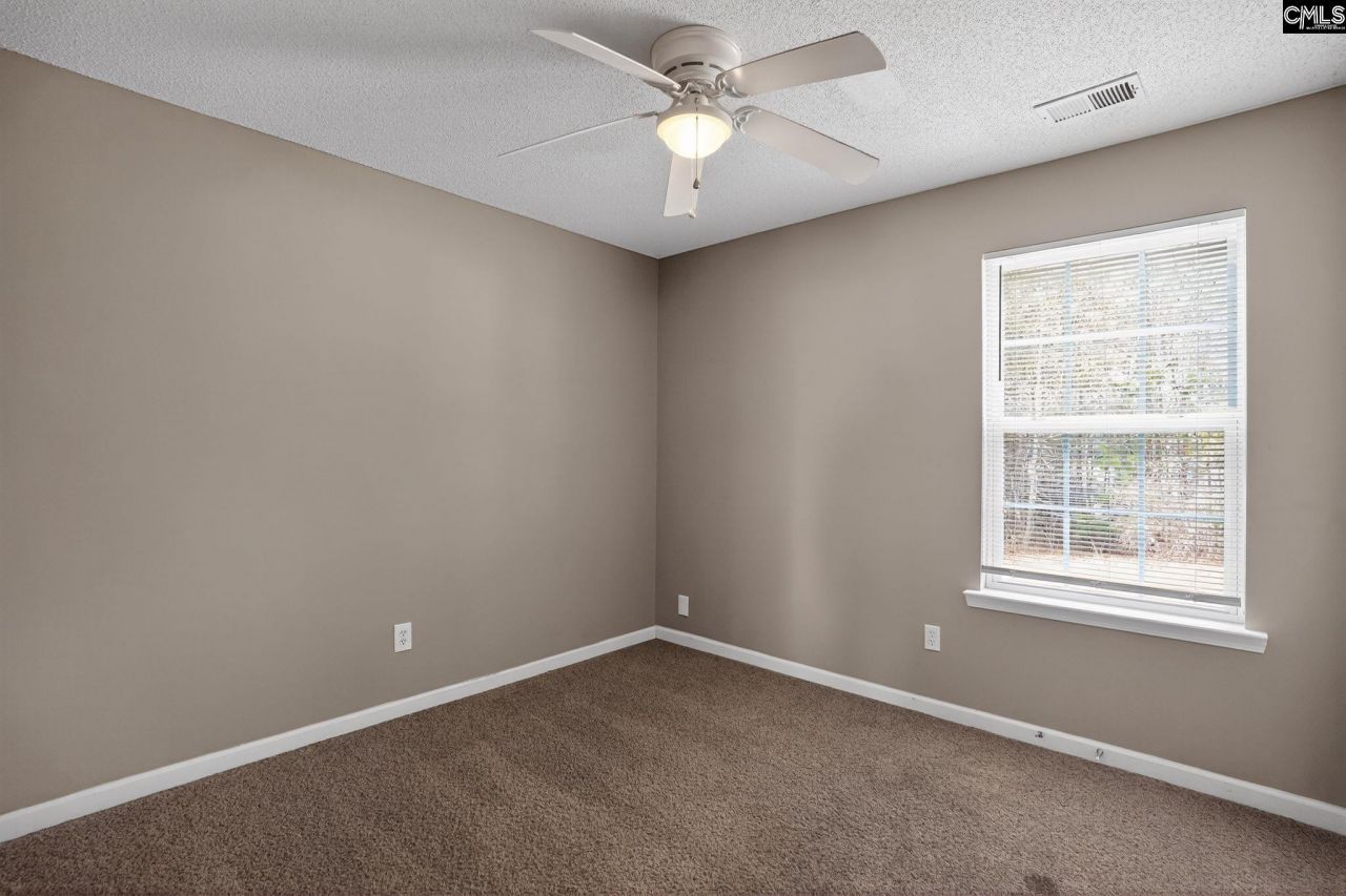 302 Blythe Creek Drive Photo 15