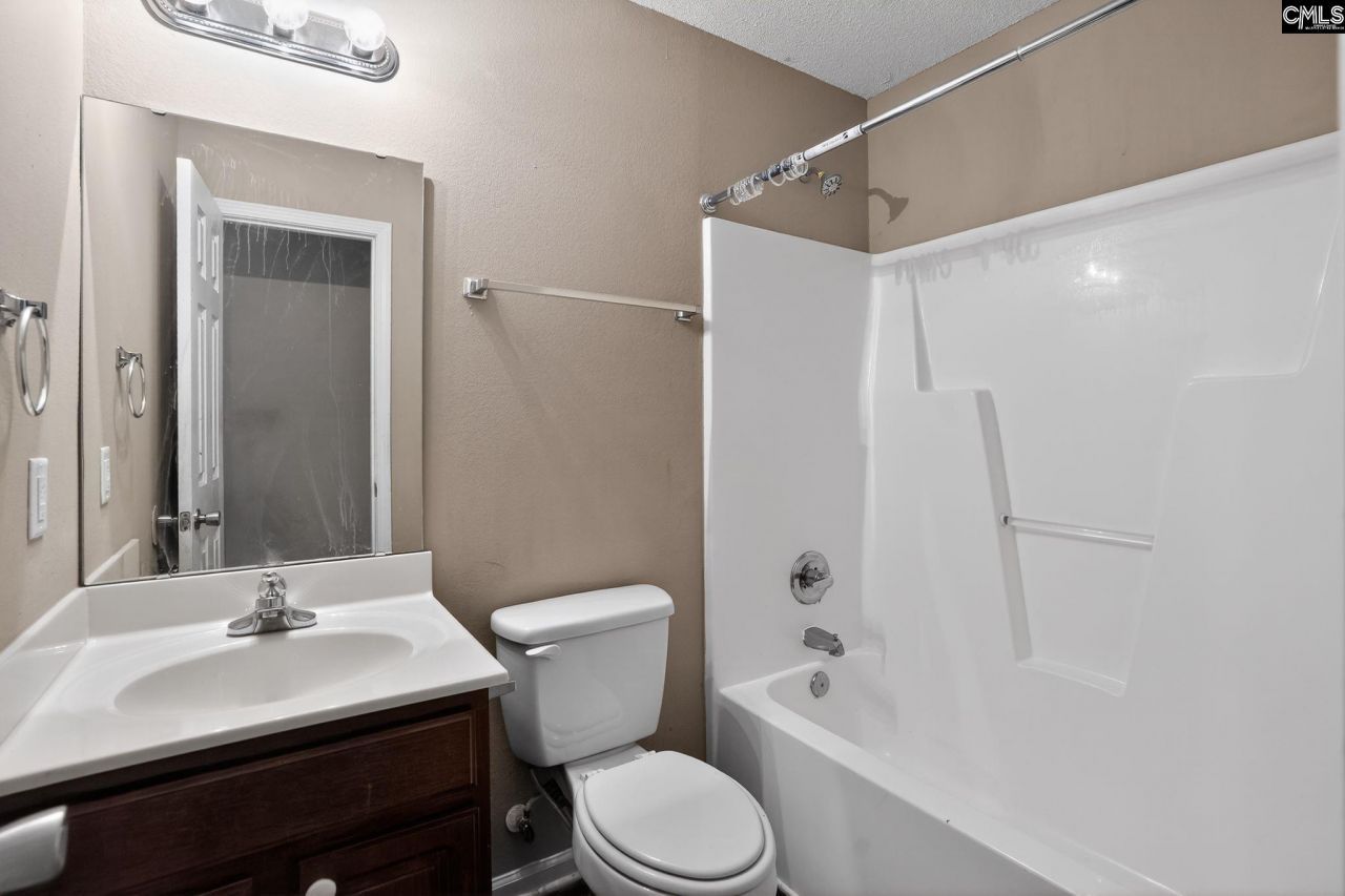 302 Blythe Creek Drive Photo 28