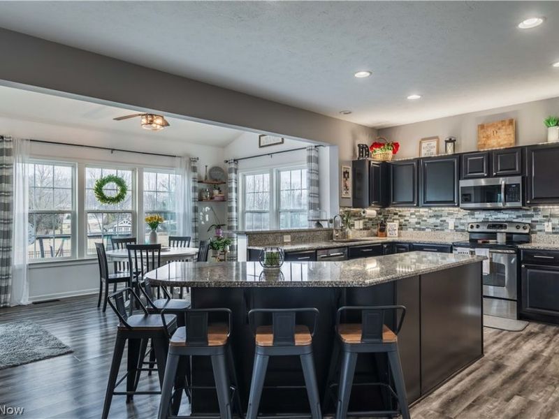 6687 List Street NW, Canton, OH 44708 Photo 7