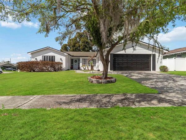 621 ALDAMA COURT , OCOEE, FL 34761