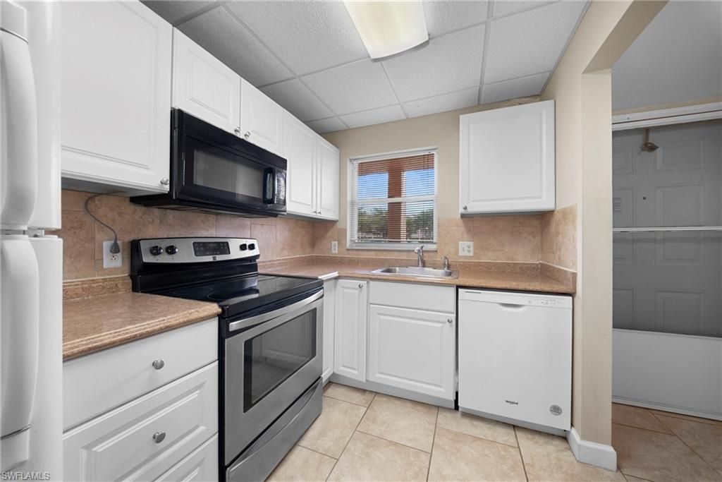 170 Turtle Lake Ct, Unit 109, Naples, FL 34105 Photo