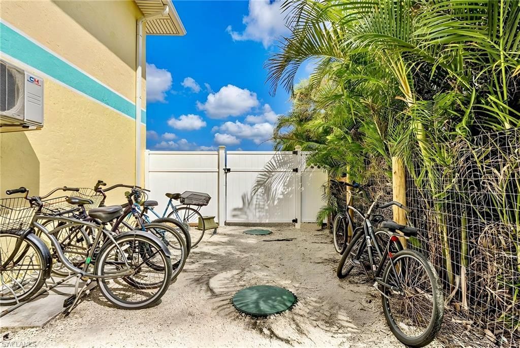 3226 Stringfellow Rd , Saint James City, FL 33956 Photo