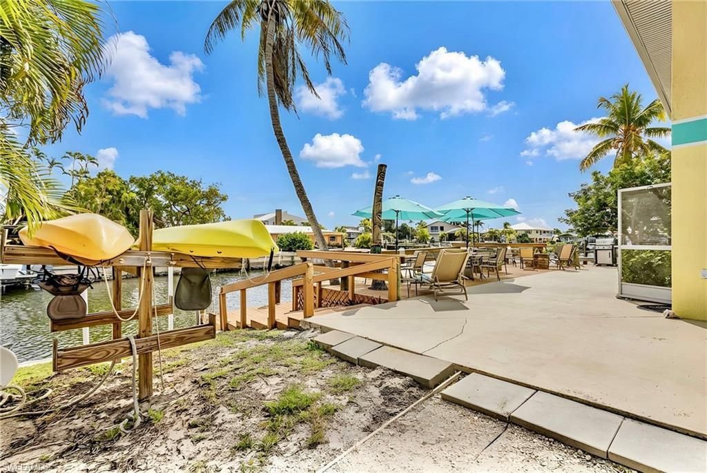 3226 Stringfellow Rd , Saint James City, FL 33956 Photo