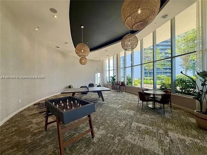 700 NE 24th St, Unit 606, Miami, FL 33137 Photo