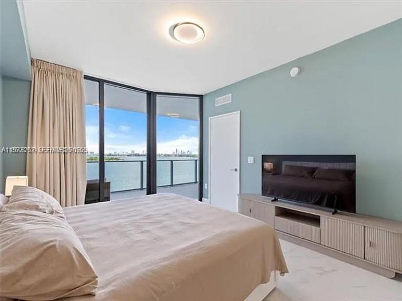 700 NE 24th St, Unit 606, Miami, FL 33137 Photo