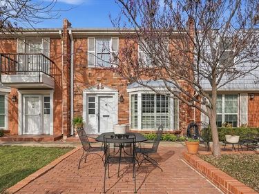 1109 Roaring Springs Road, Unit 1109, Fort Worth, TX 76114
