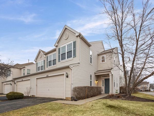 2433 Rocky Hill Circle , Joliet, IL 60432