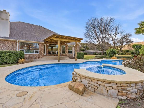 2400 Vestavia Ridge LN, Cedar Park, TX 78613