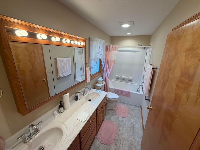 846 Elizabeth Avenue , Logan, OH 43138 Photo 7