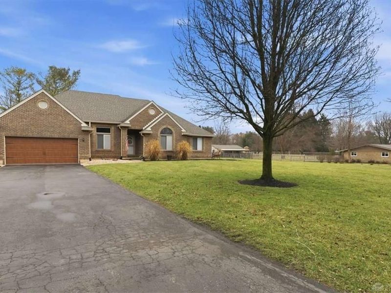 10292 Meeker Road, Dayton, OH 45414 Photo 2