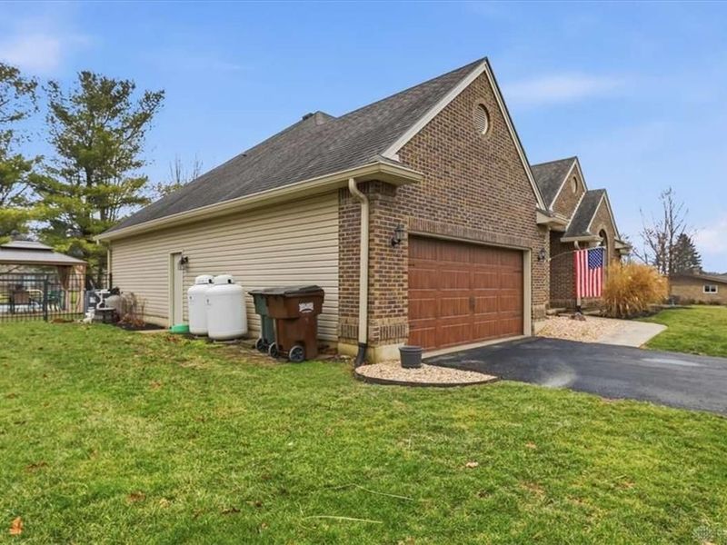 10292 Meeker Road, Dayton, OH 45414 Photo 7