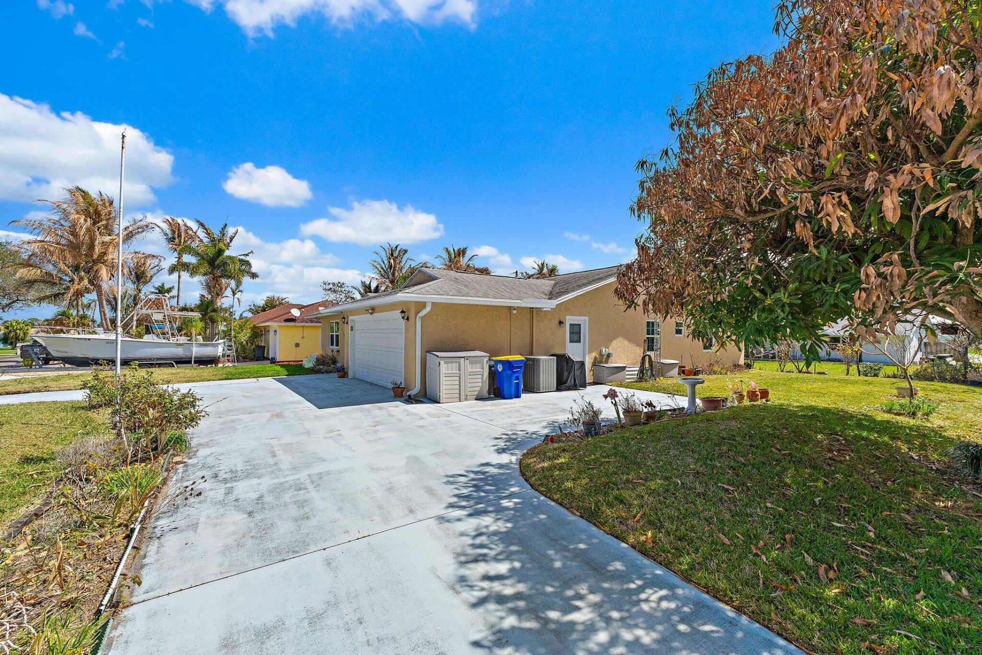 7954 SE Carlton Street E, Hobe Sound, FL 33455 Photo