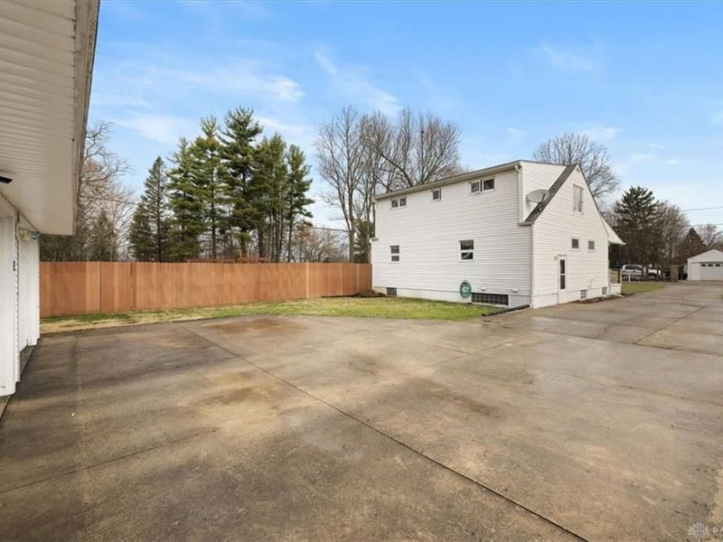 21 Medway Drive, Bethel Township, OH 45341 Photo 46