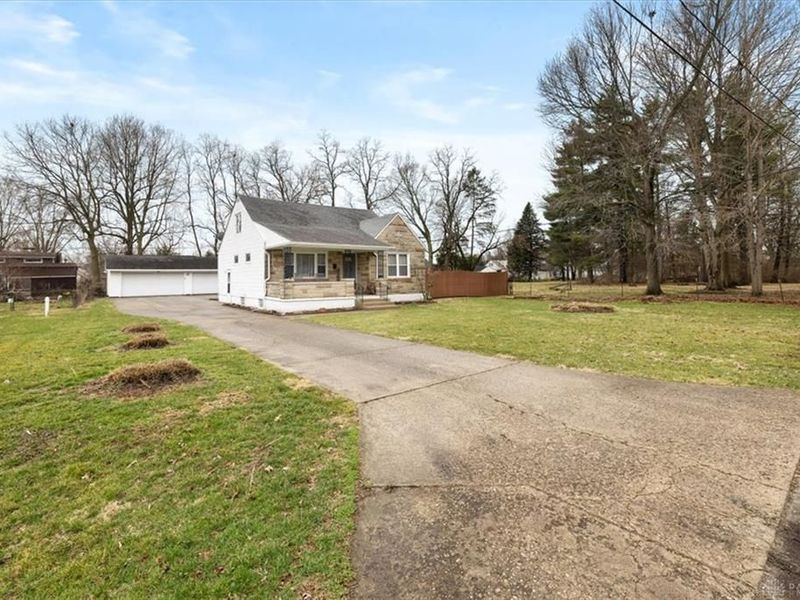 21 Medway Drive, Bethel Township, OH 45341 Photo 6