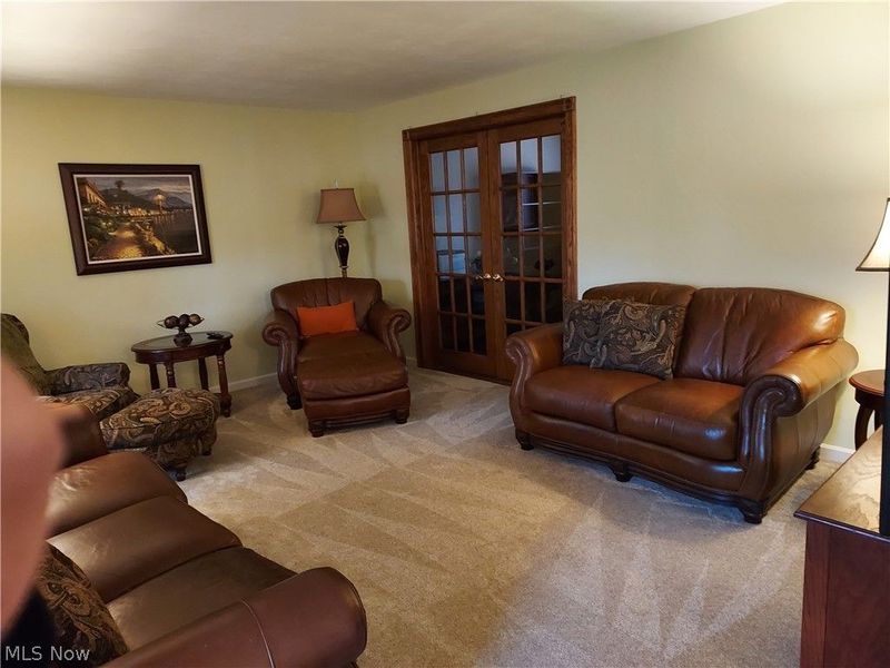 1329 Valley View Drive, Youngstown, OH 44512 Photo 3