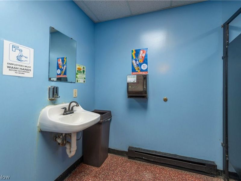 900 Broadway, Lorain, OH 44052 Photo 33