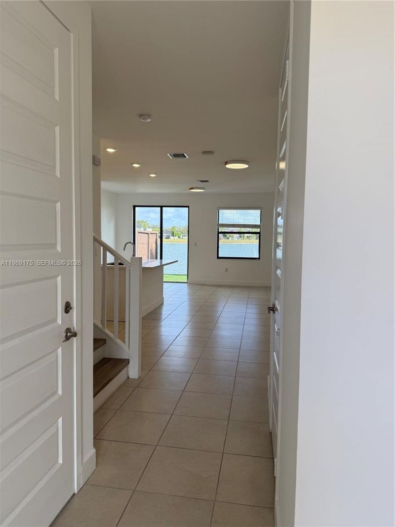 9117 NW 159th St, Miami Lakes, FL 33018 Photo