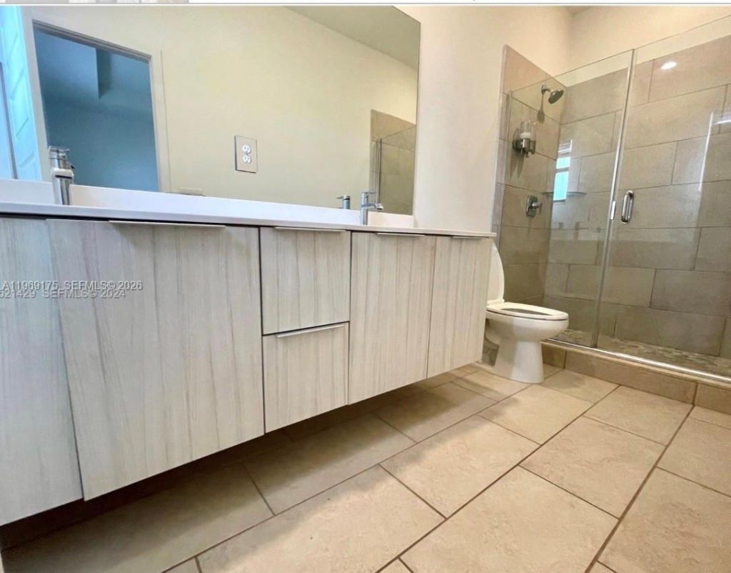 9117 NW 159th St, Miami Lakes, FL 33018 Photo