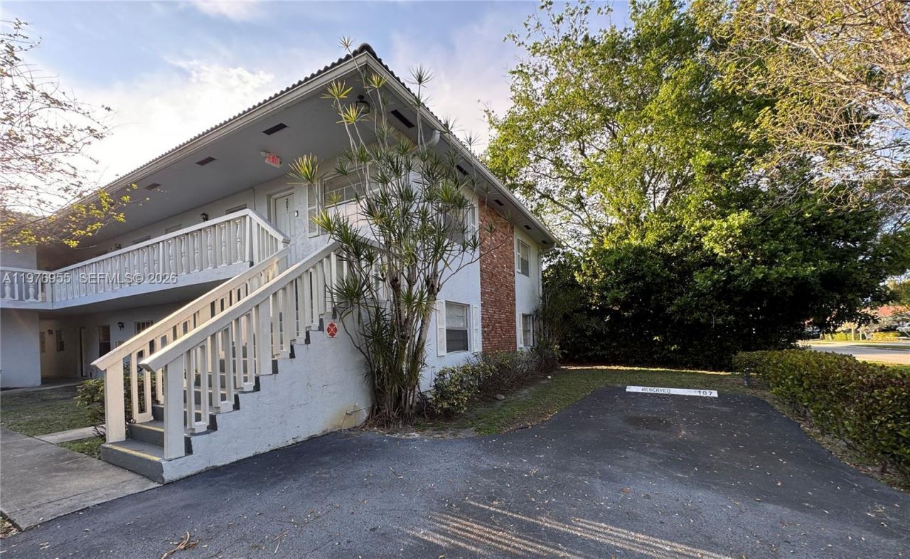 4140 Woodside Dr, Unit 107, Coral Springs, FL 33065 Photo