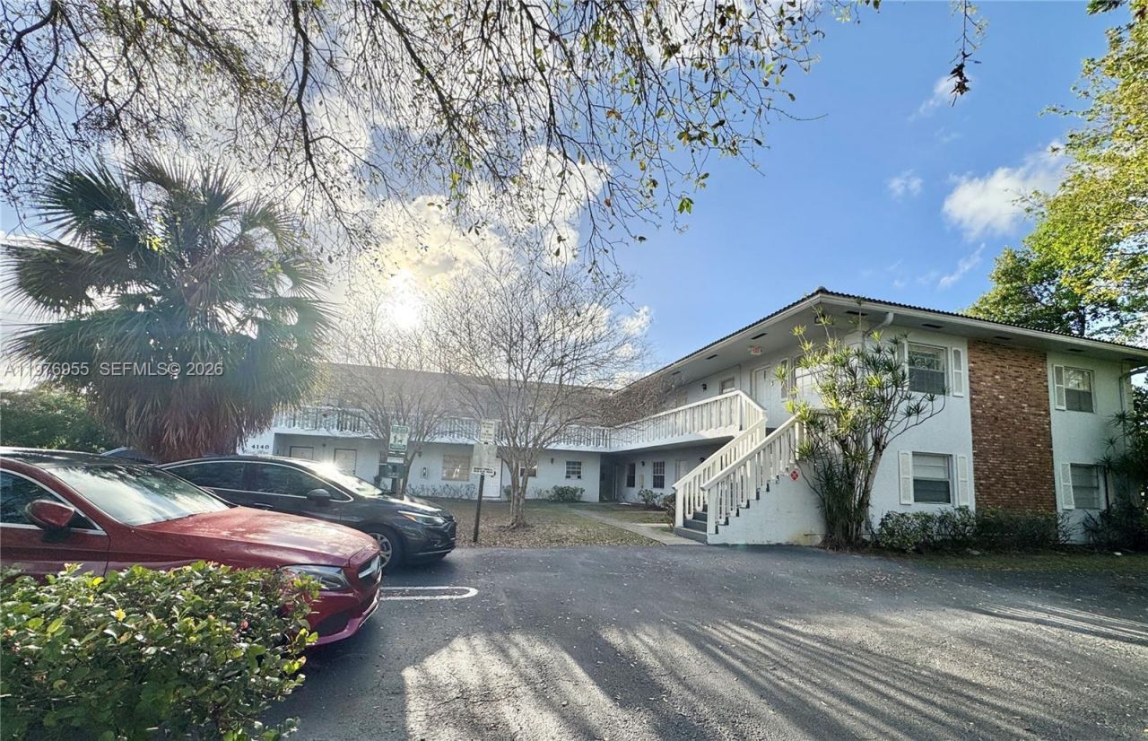 4140 Woodside Dr, Unit 107, Coral Springs, FL 33065 Photo
