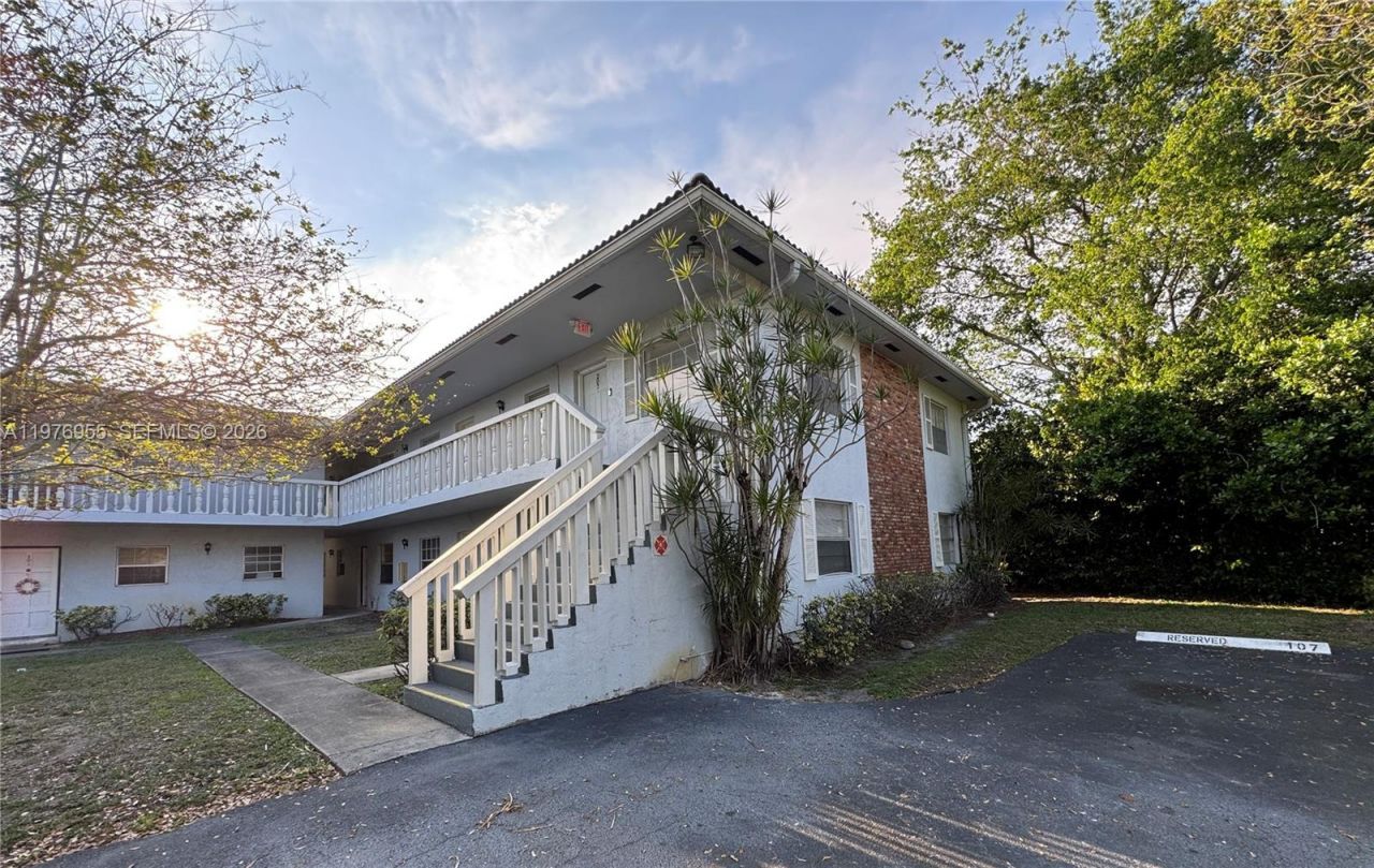 4140 Woodside Dr, Unit 107, Coral Springs, FL 33065 Photo