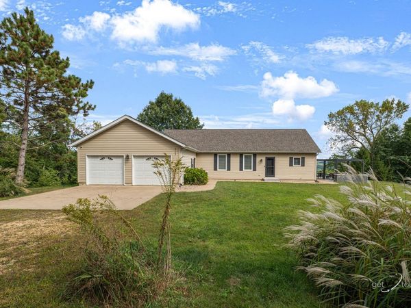 9109 S Hanover Hill Road, HANOVER, IL 61041