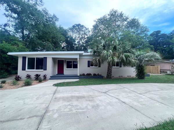 3857 W UNIVERSITY AVENUE , GAINESVILLE, FL 32607