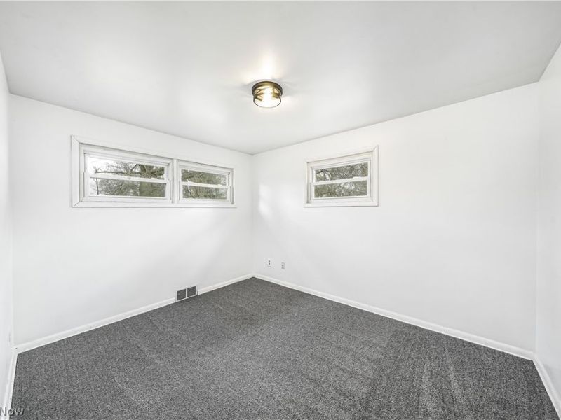 270 Durst Drive NW, Warren, OH 44483 Photo 12