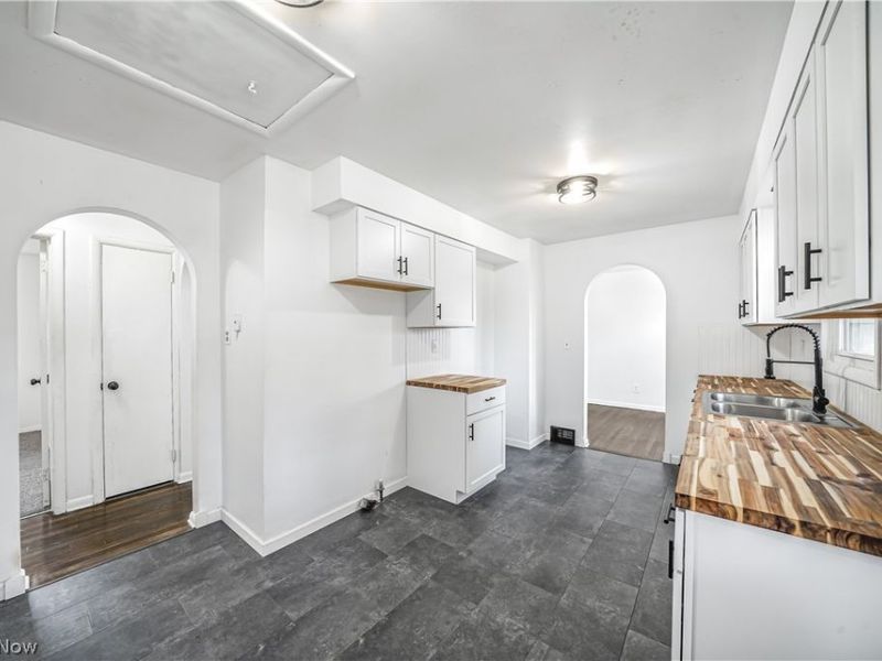 270 Durst Drive NW, Warren, OH 44483 Photo 5