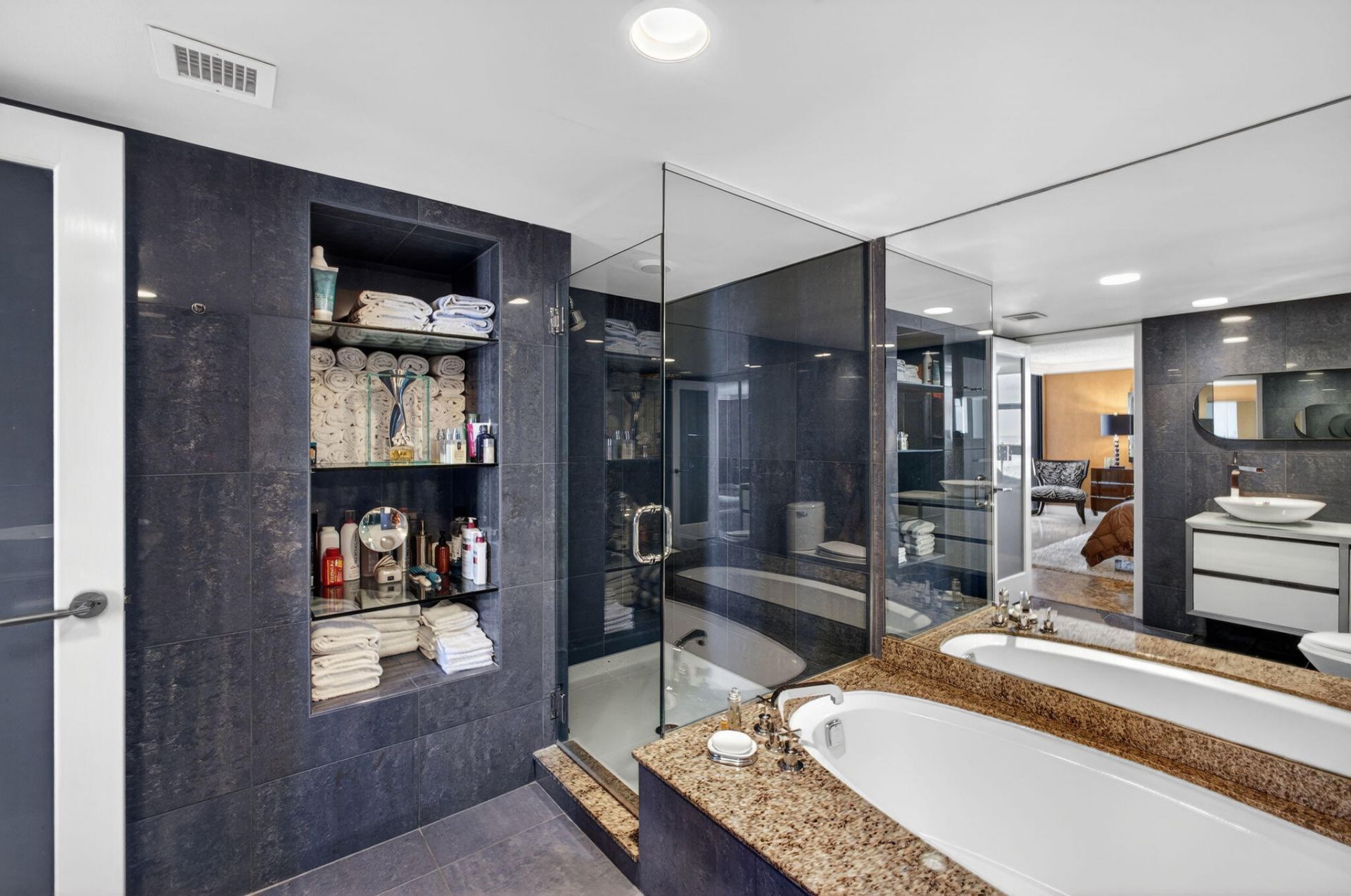 5510 N Ocean Drive, Unit 26c, Singer Island, FL 33404 Photo