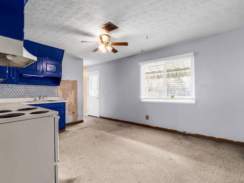 3959 Carlton Avenue , Columbus, OH 43227 Photo 11