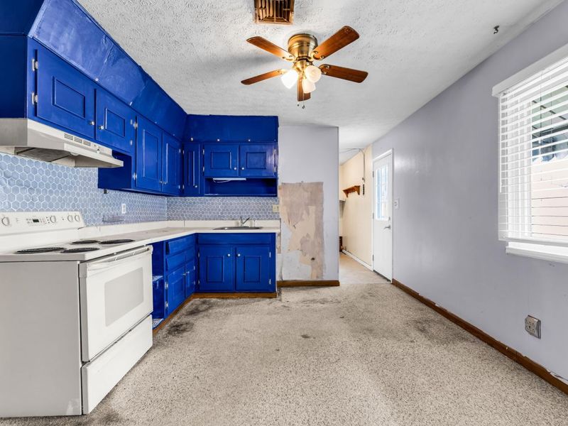 3959 Carlton Avenue , Columbus, OH 43227 Photo 13