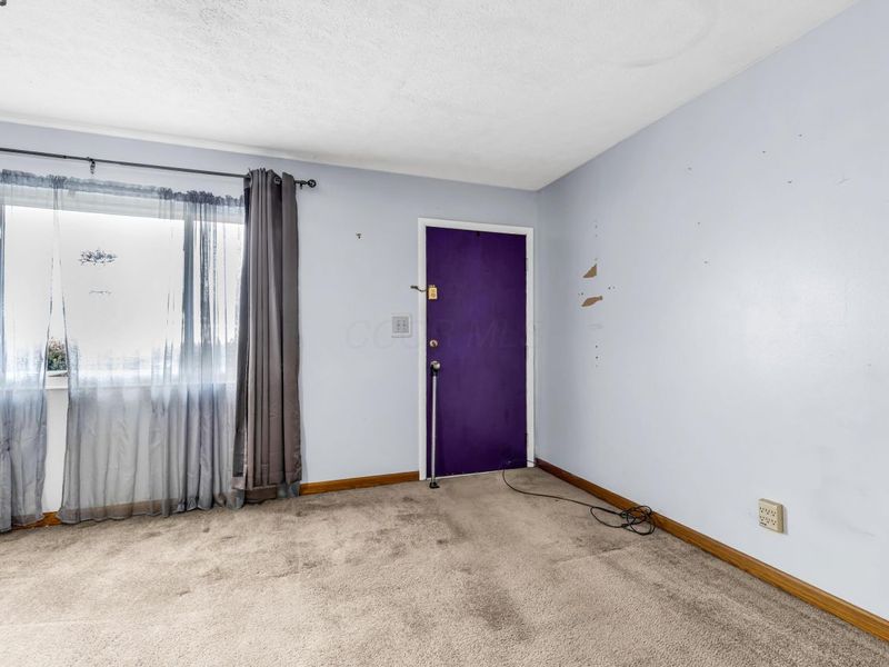 3959 Carlton Avenue , Columbus, OH 43227 Photo 4