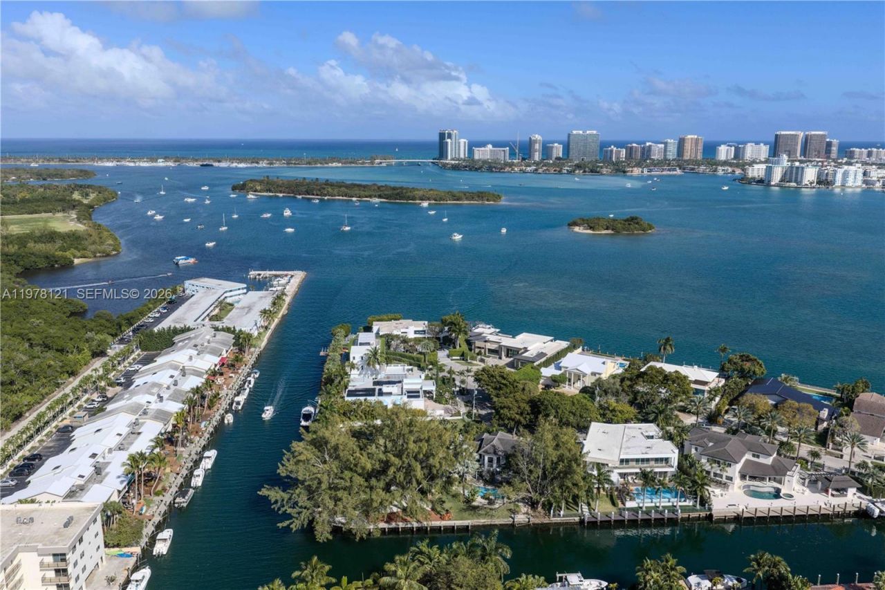 2600 NE 135th St, Unit 3C-A, North Miami, FL 33181 Photo