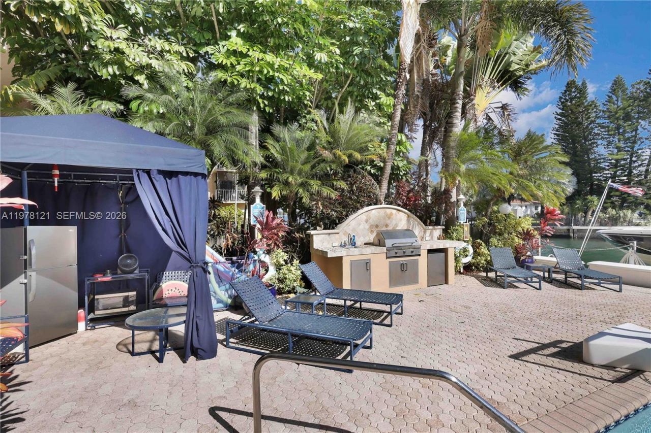 2600 NE 135th St, Unit 3C-A, North Miami, FL 33181 Photo