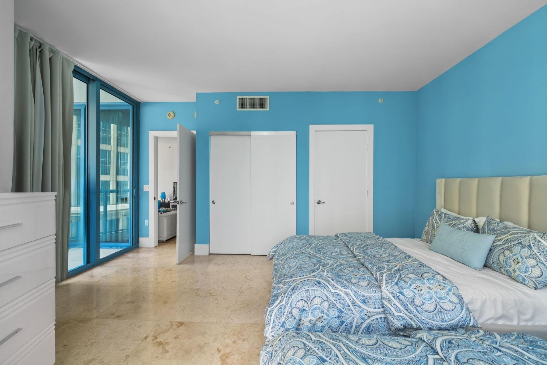 333 Las Olas Way, Unit 1508, Fort Lauderdale, FL 33301 Photo
