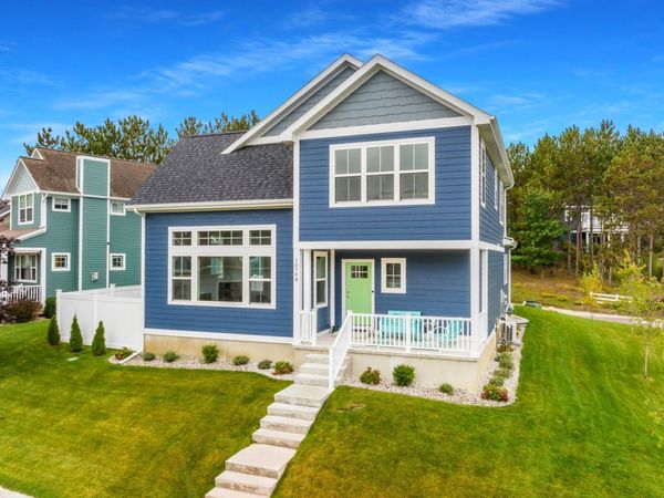 10708 Shrewbury Street, Traverse City, MI 49684